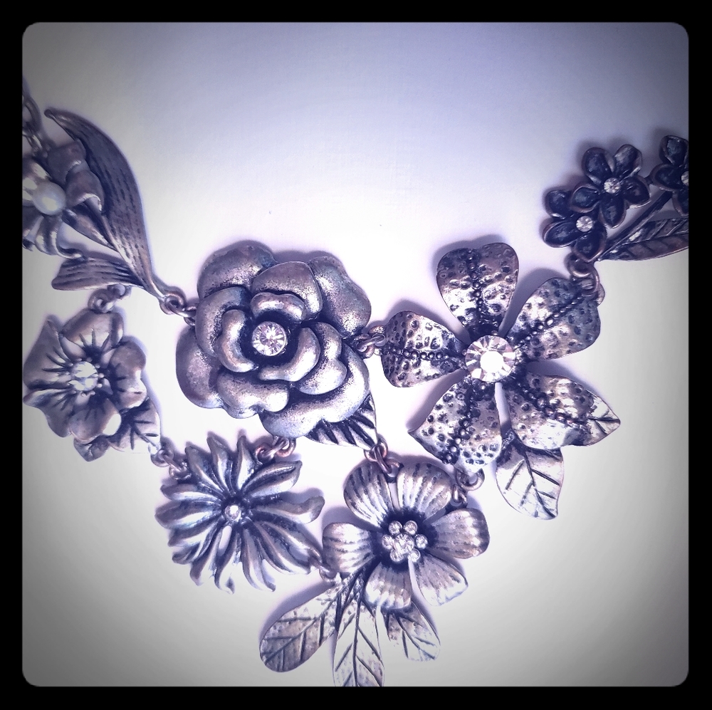 Flowered chest necklace